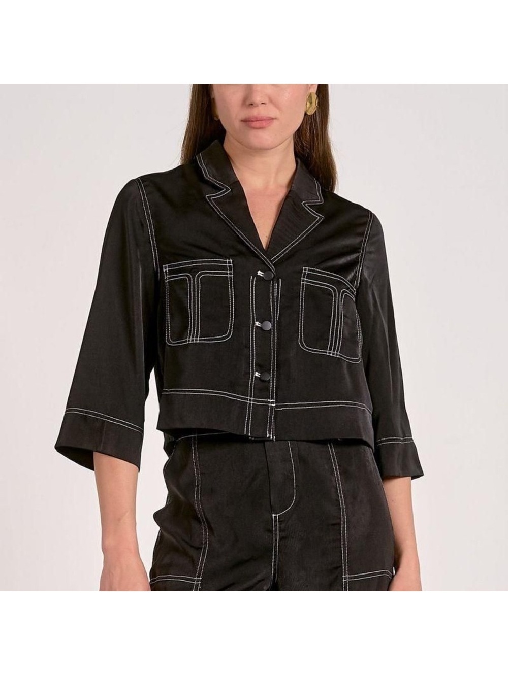 Chic Black Jacket with Contrast Stitching